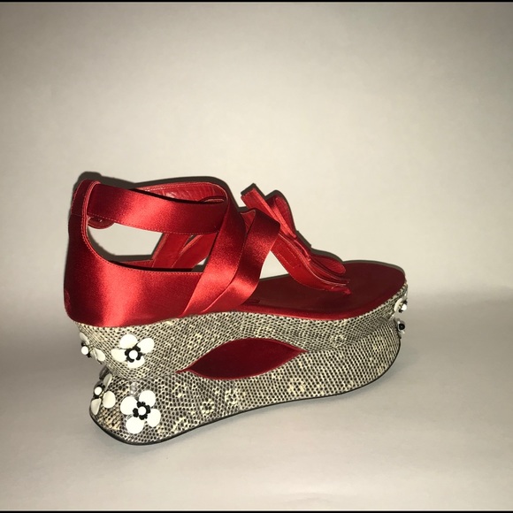 Prada runway platforms - Picture 3 of 7